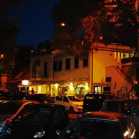 Couette-café La Lucciola 4*